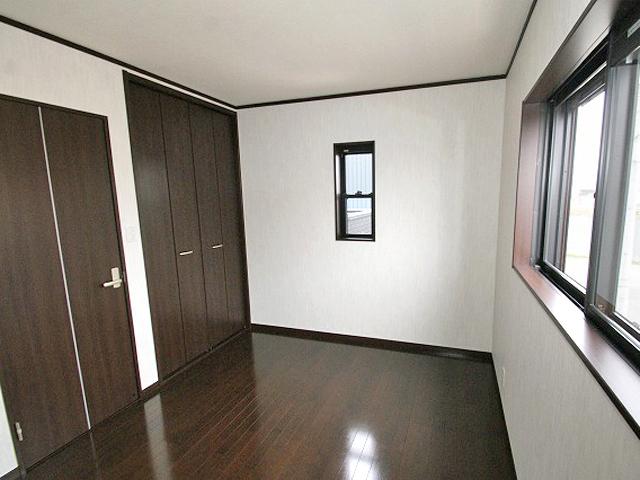 Non-living room. 2 Kaiyoshitsu