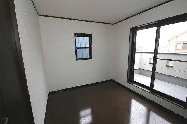 Non-living room. 2 Kaiyoshitsu