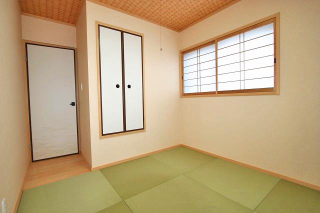 Non-living room. Second floor Japanese-style room