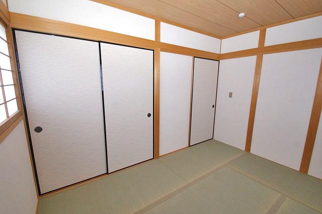 Non-living room. Second floor Japanese-style room