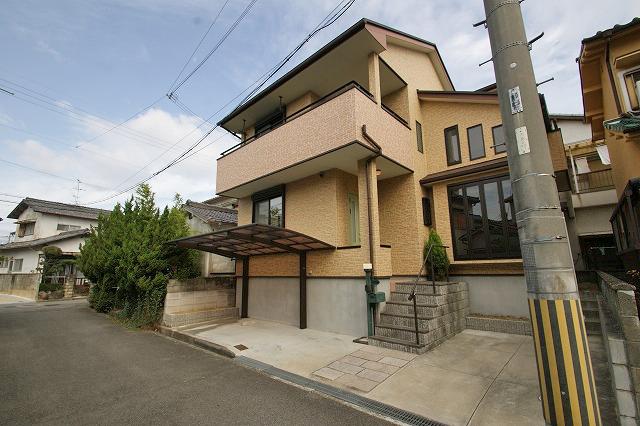 Local appearance photo. One Okadaura Station walk 11 minutes normal car ・ Mini one parking OK! 