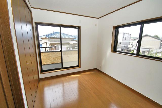 Non-living room. 2 Kaiyoshitsu