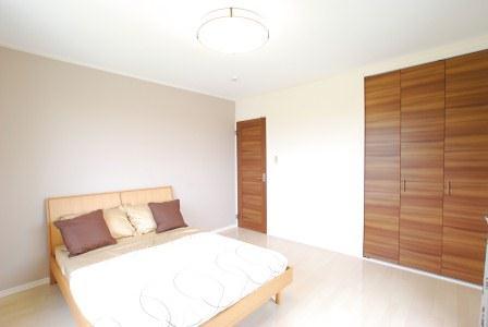 Other introspection. Master bedroom.
