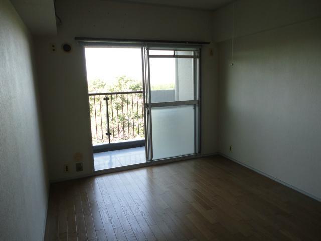 Non-living room
