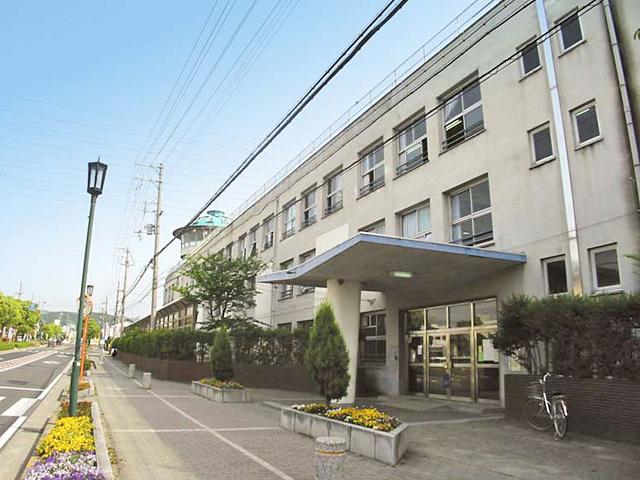 Junior high school. Sennan 2300m until junior high school