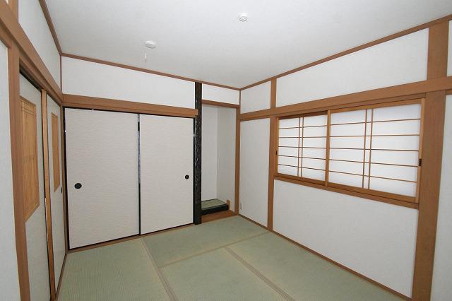 Non-living room. First floor Japanese-style room