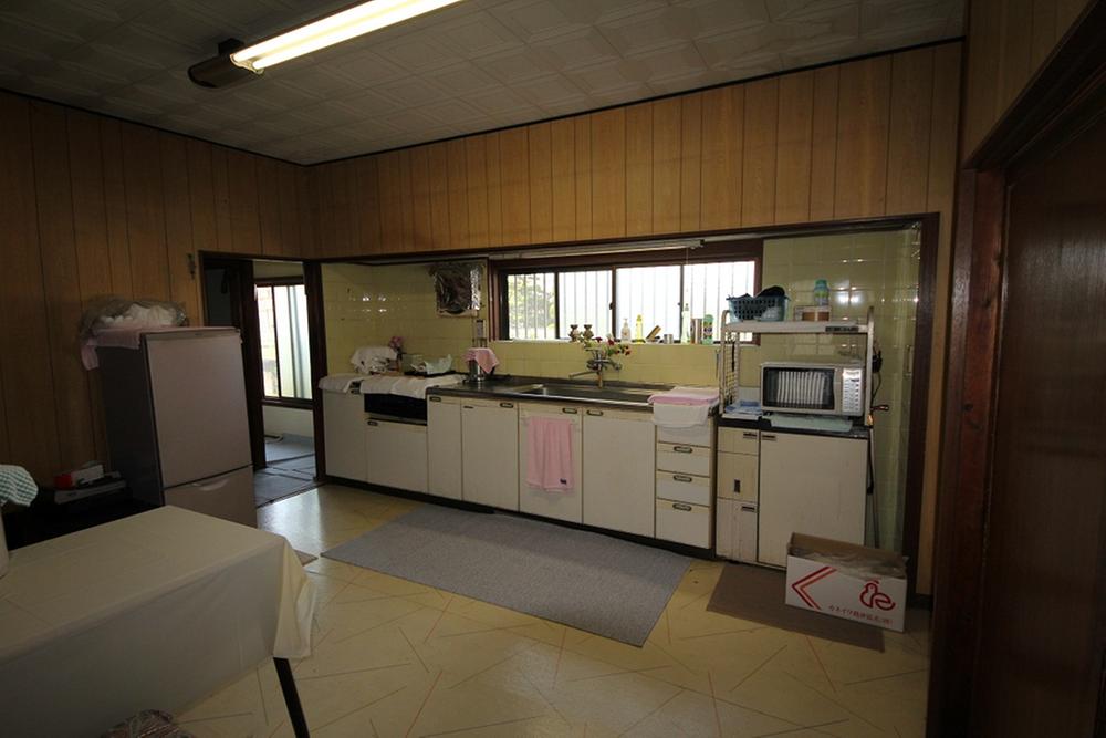 Kitchen. Wooden kitchen