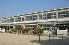 Primary school. Cinda to elementary school 1200m