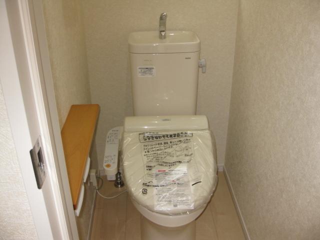 Toilet. ☆ 2F ・ toilet ☆