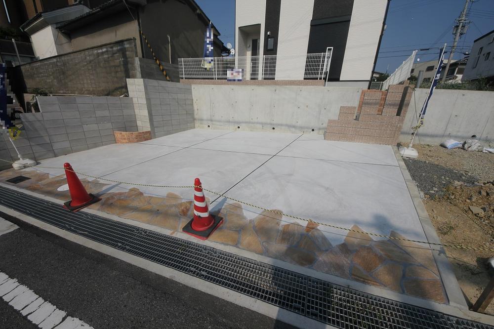Parking lot