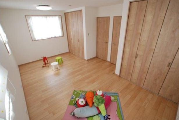 Model house photo. Children's room is thinking of the future, Type to be able to change the floor plan is also available.