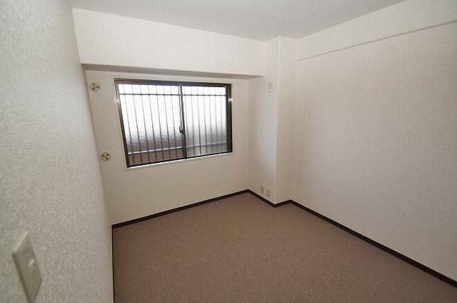 Non-living room