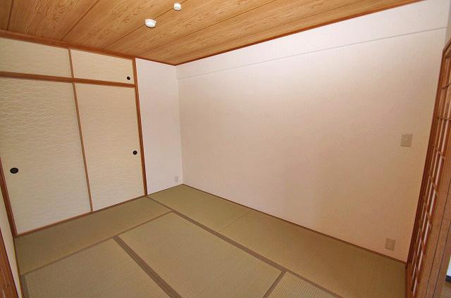 Non-living room