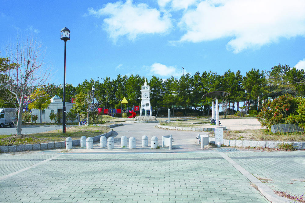 park. 950m until Rinkuminamihama park