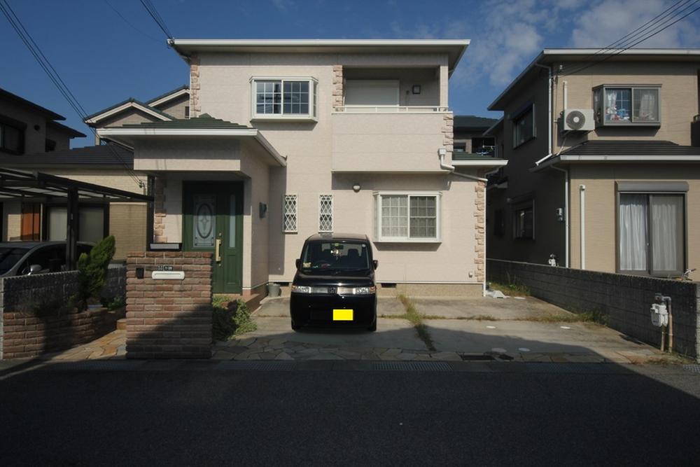 Local appearance photo