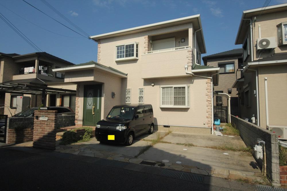 Local appearance photo