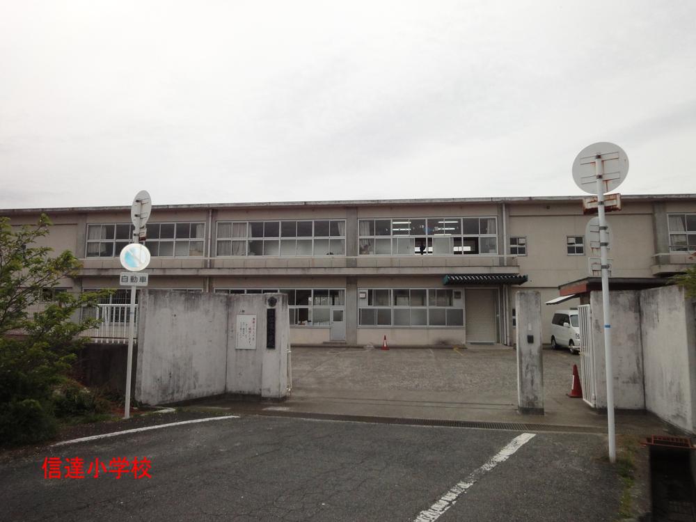 Primary school. Sennan Municipal Cinda to elementary school 1060m