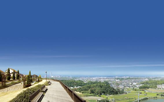 Other local. Kansai International Airport in Osaka Bay, Depending on the weather the view from the No. 7 park that can hope to Awaji Island and Akashi Kaikyo Bridge (April 2008 shooting)