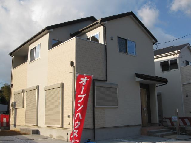 Local appearance photo. ☆ No. 2 place appearance ☆ ☆ Subdivision of two-compartment limited, including the southwest corner lot ☆