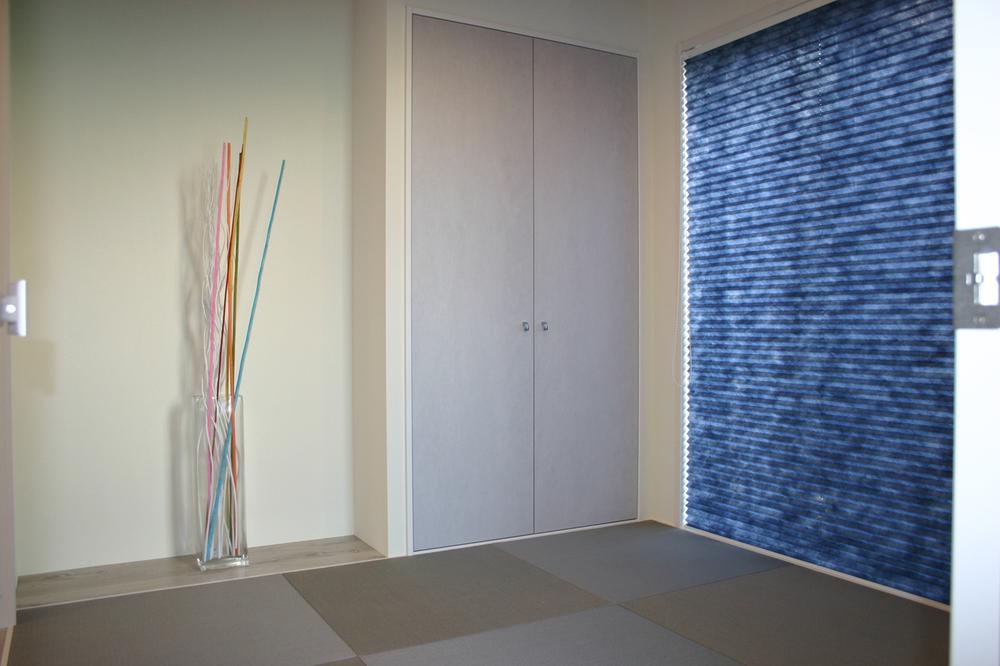 Non-living room. Indoor (September 2013) Shooting