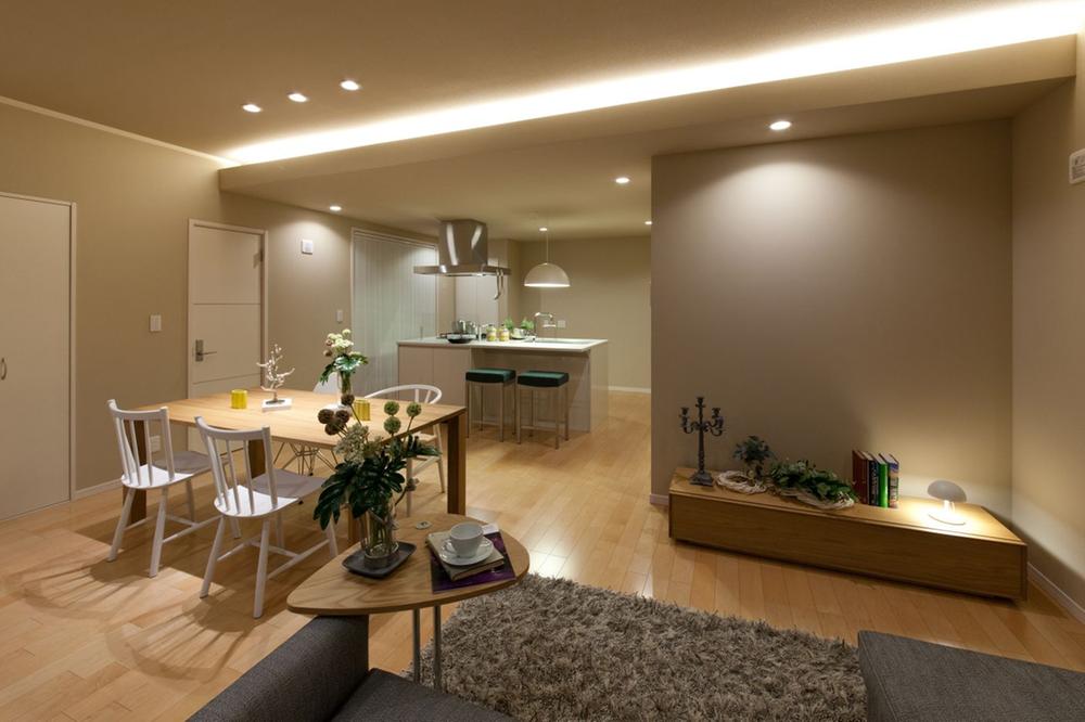 Living. And the space of the family reunion is, Space with views of the face of the whole family. Views from the living room to how to cook in the kitchen.