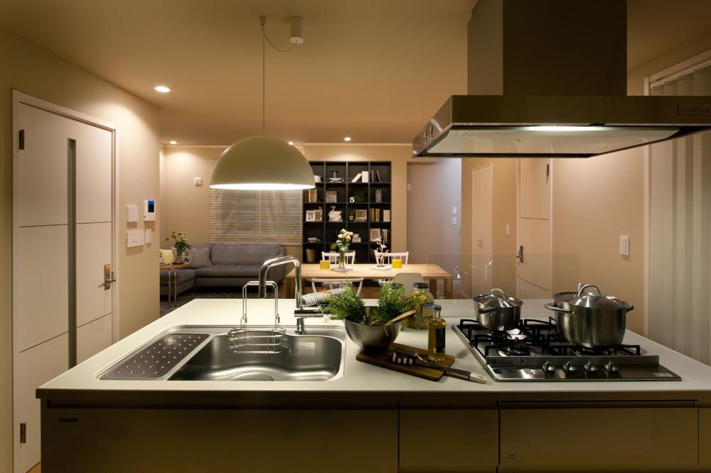 Kitchen. Kitchen, which forms the basis of the concept of floor plan called "KDL". By eliminating unnecessary obstacles, Ensure the spacious space.