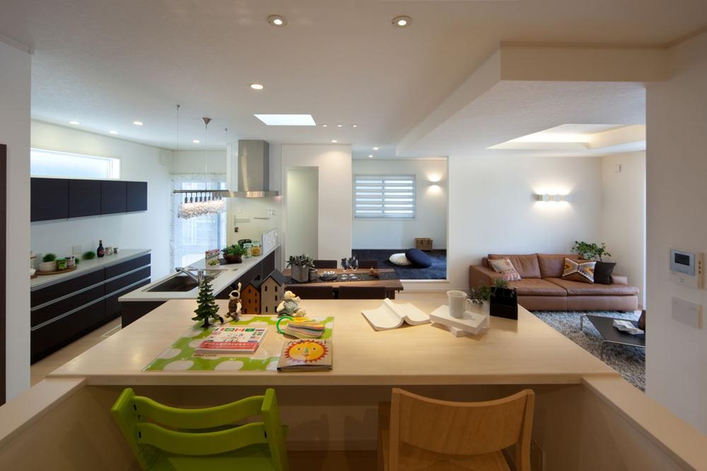 Other introspection. Study of children in the living room. The majority of people who go on to the University of Tokyo, It is said that studying in the living room rather than a child's room.