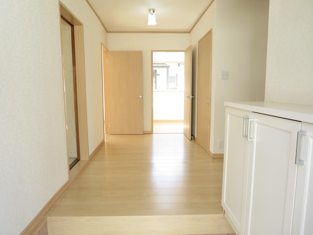 Entrance. Entrance hall with a bright and airy