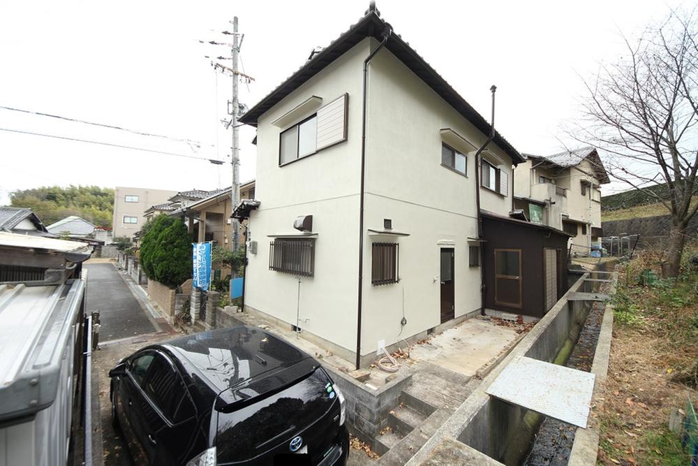 Local appearance photo