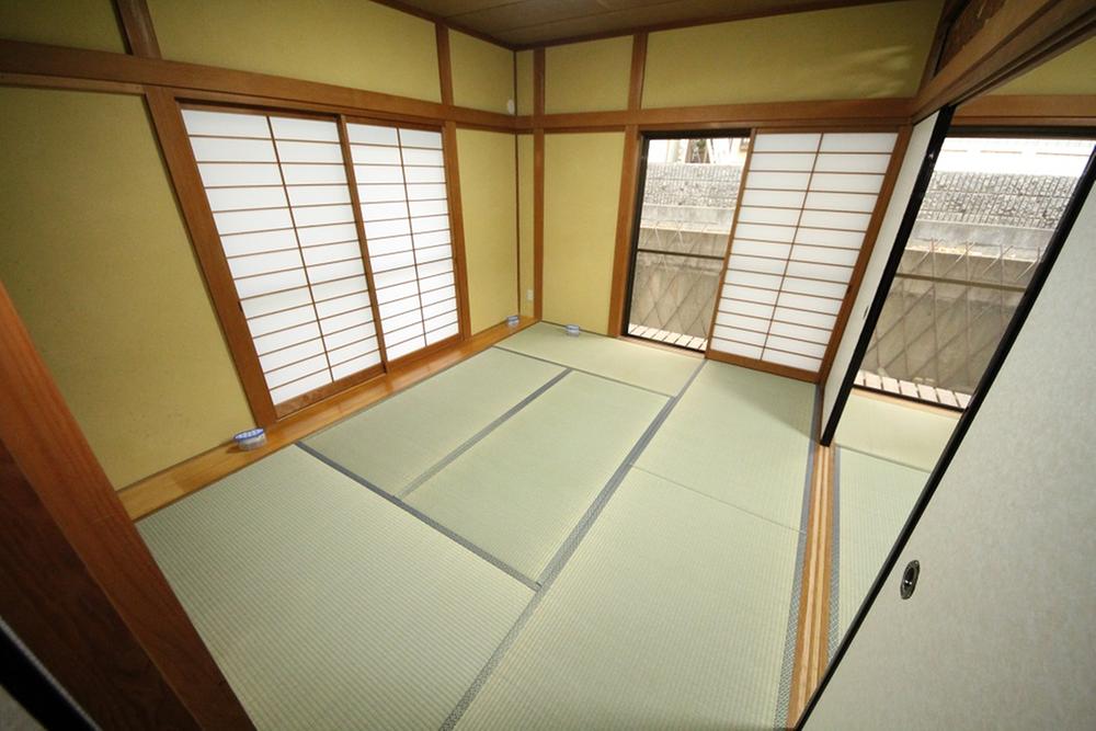 Non-living room. 1F Japanese-style room