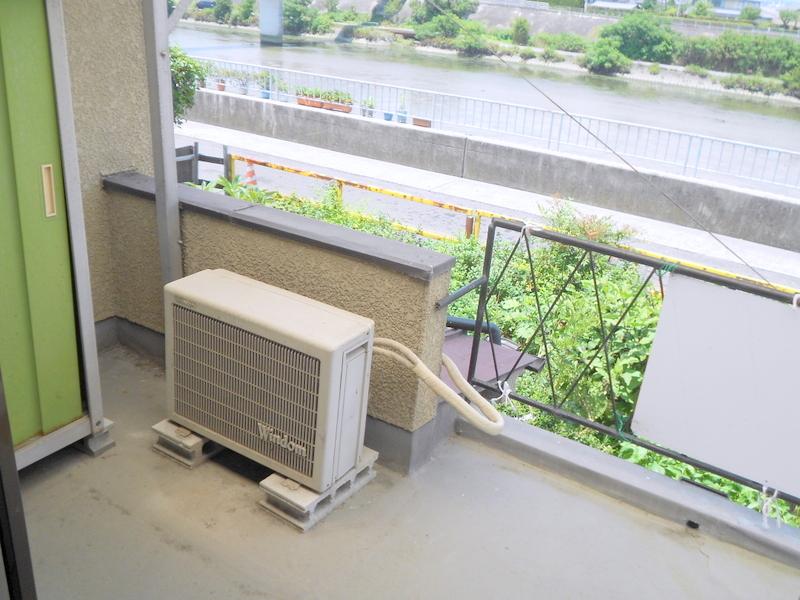 Balcony. Local (07 May 2013) Shooting