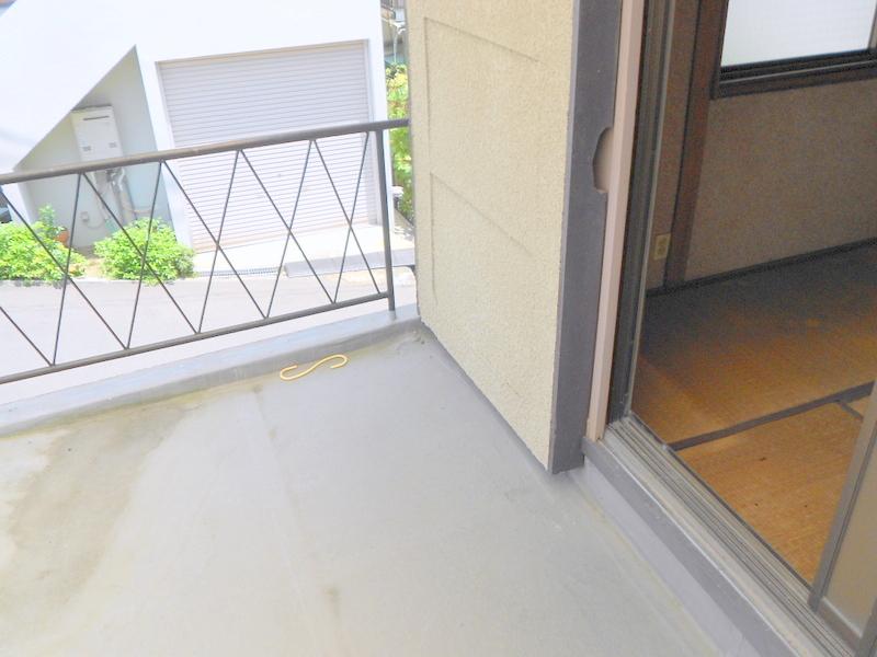 Balcony. Local (07 May 2013) Shooting