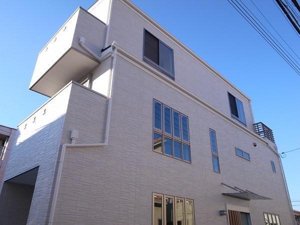 Local appearance photo