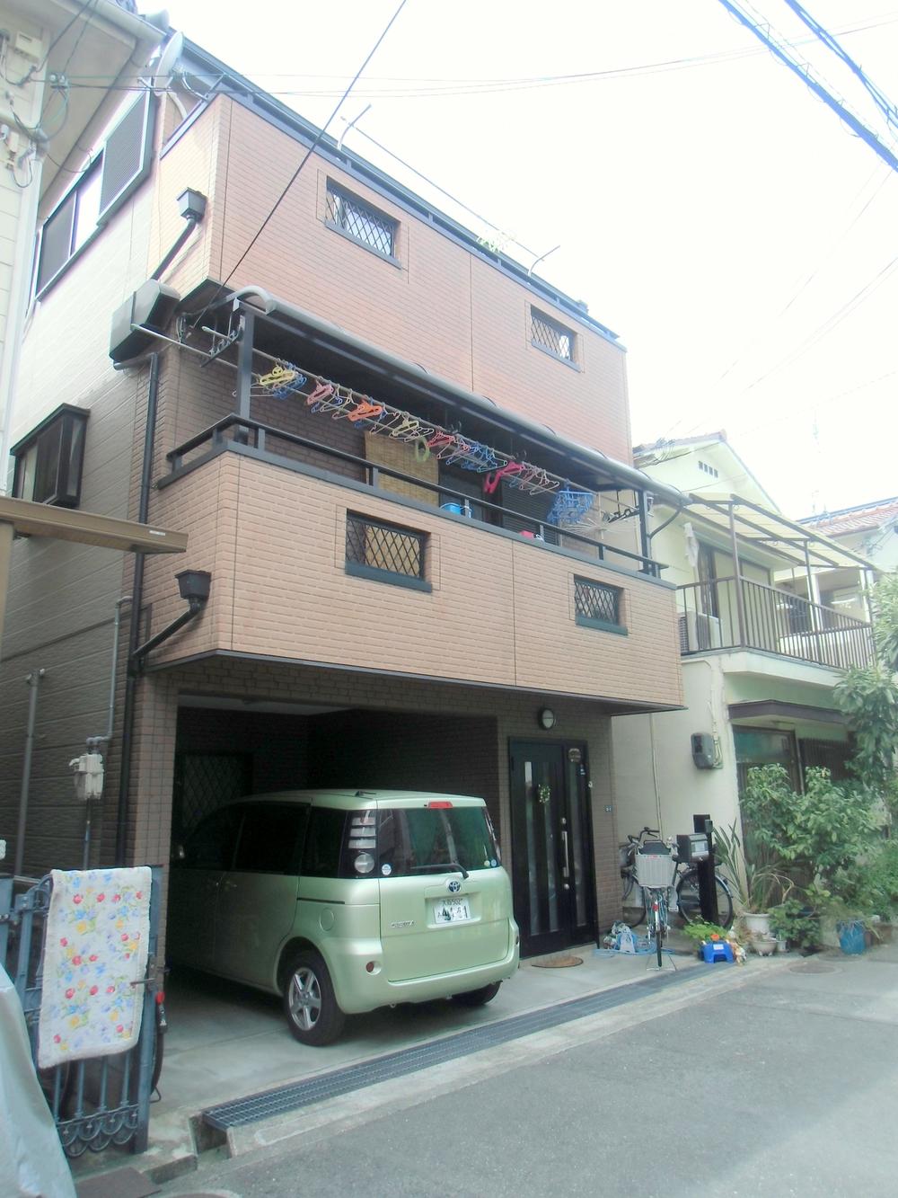 Local appearance photo