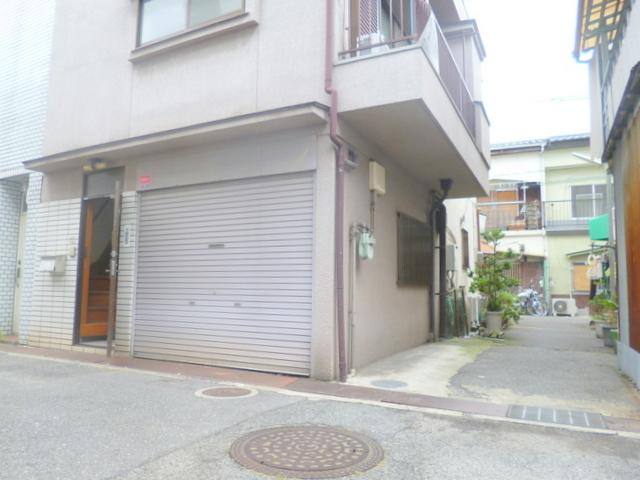 Local appearance photo. Local (July 2013) Shooting