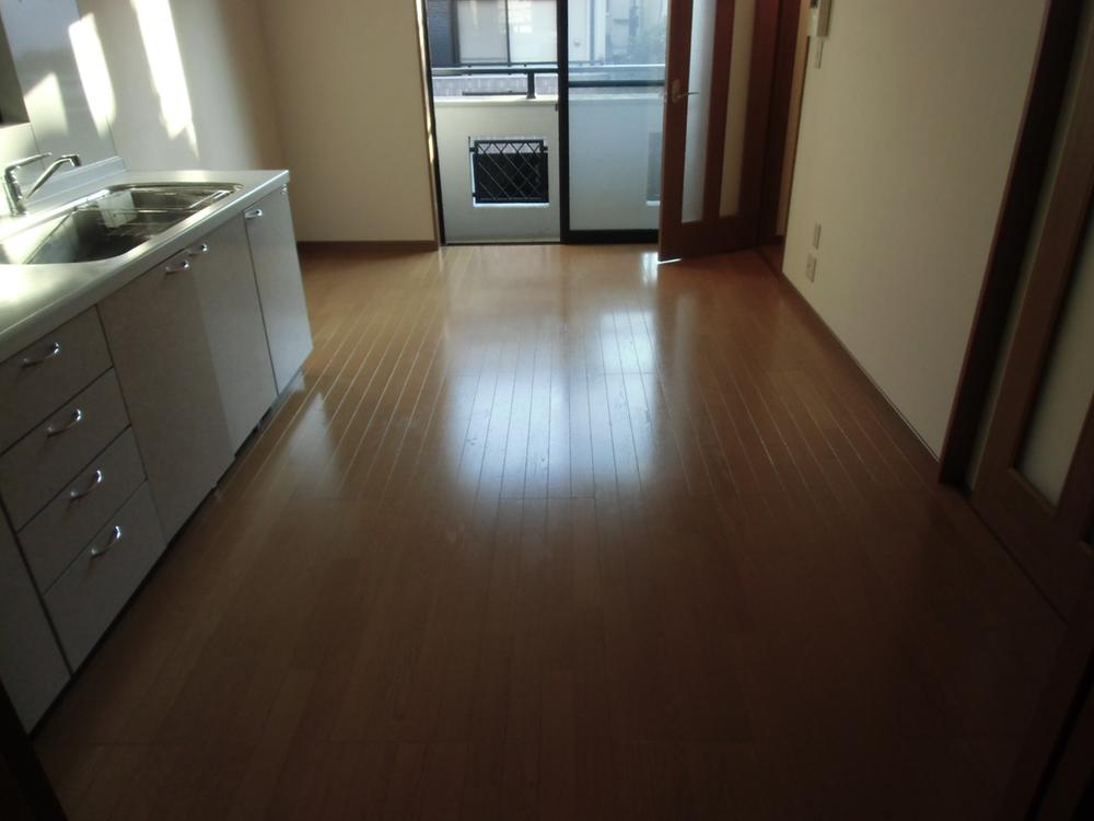 Living. Indoor (12 May 2013) Shooting