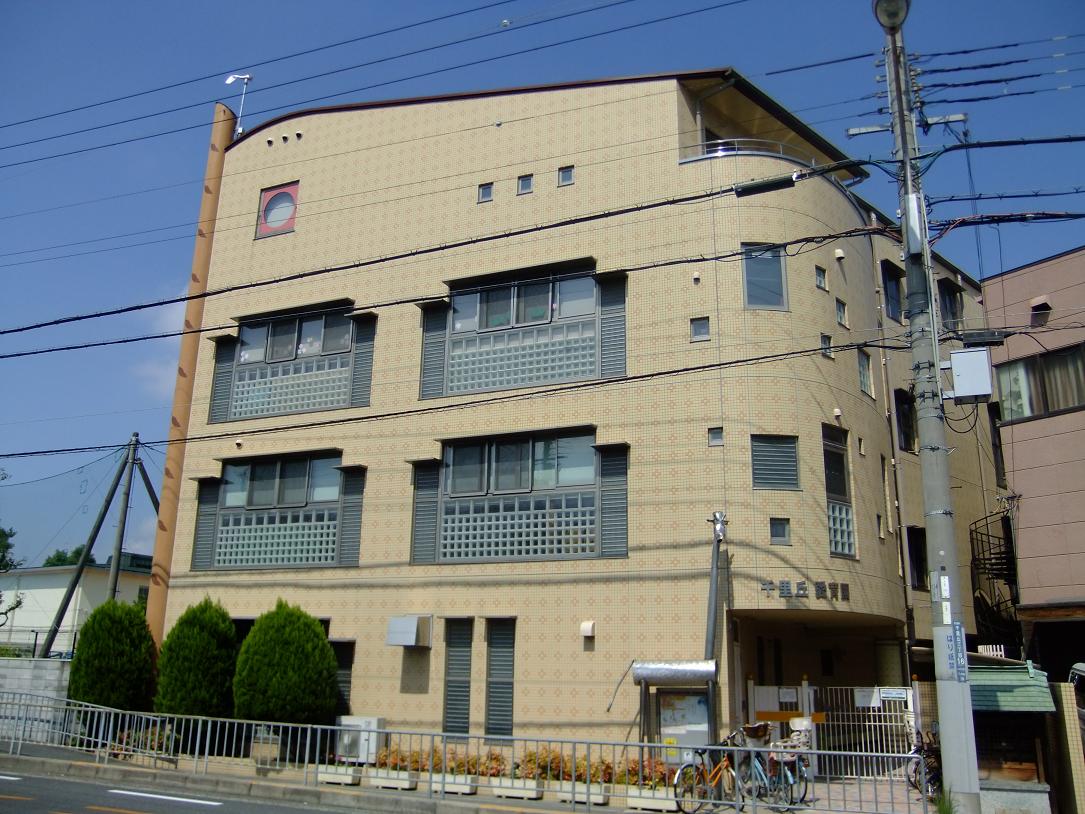 kindergarten ・ Nursery. Senrioka adjacent to the 480m Senrioka elementary school to Aiiku Garden, Also glad me also become a working mother of reassuring