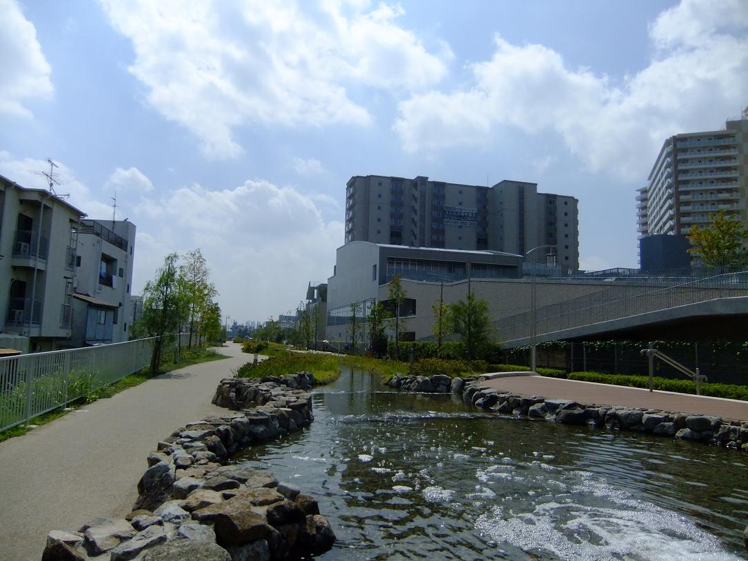 Other Environmental Photo. Promenade in the 720m Settsu City Station to promenade, Perfect for every day of the walk course. Of course the convenience of commuting that station 9 minute walk, Wrapped in negative ion, Location is also attractive to feel the color of the four seasons