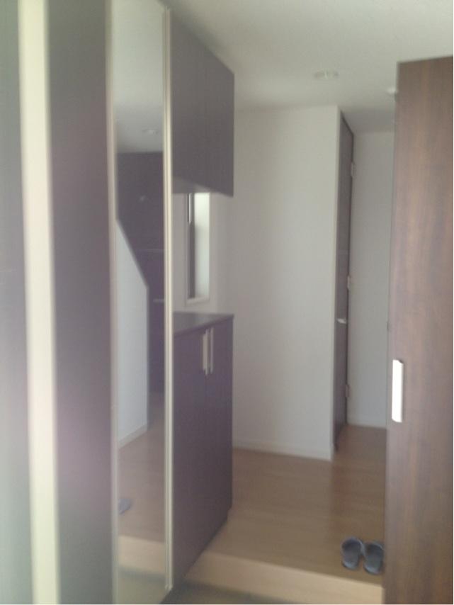 Entrance. Local (June 2013) Shooting