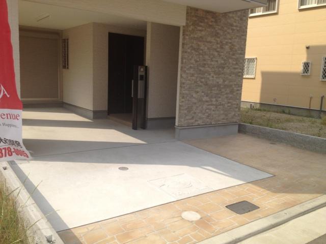 Parking lot. Parking happy is happy (June 2013) Shooting