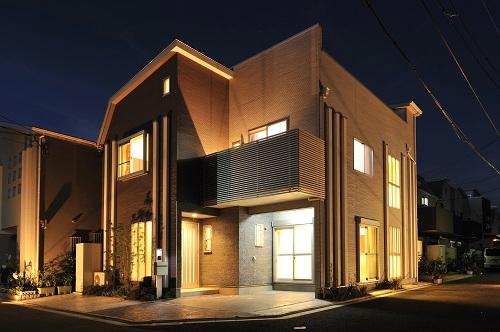 Local appearance photo. We propose a floor plan plan considering the family of communication of living stairs adoption!