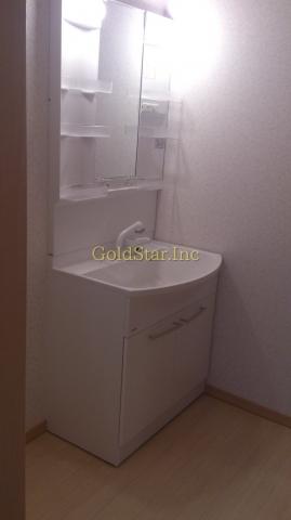 Wash basin, toilet. The company construction cases