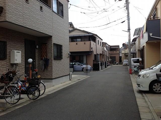 Local photos, including front road. Front road (2)