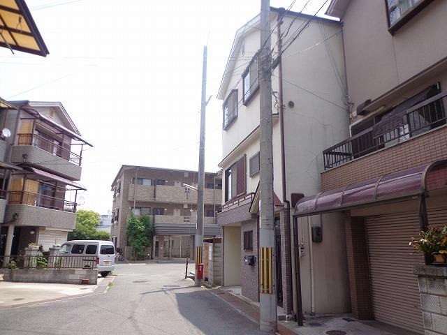 Local photos, including front road. Front road (3)