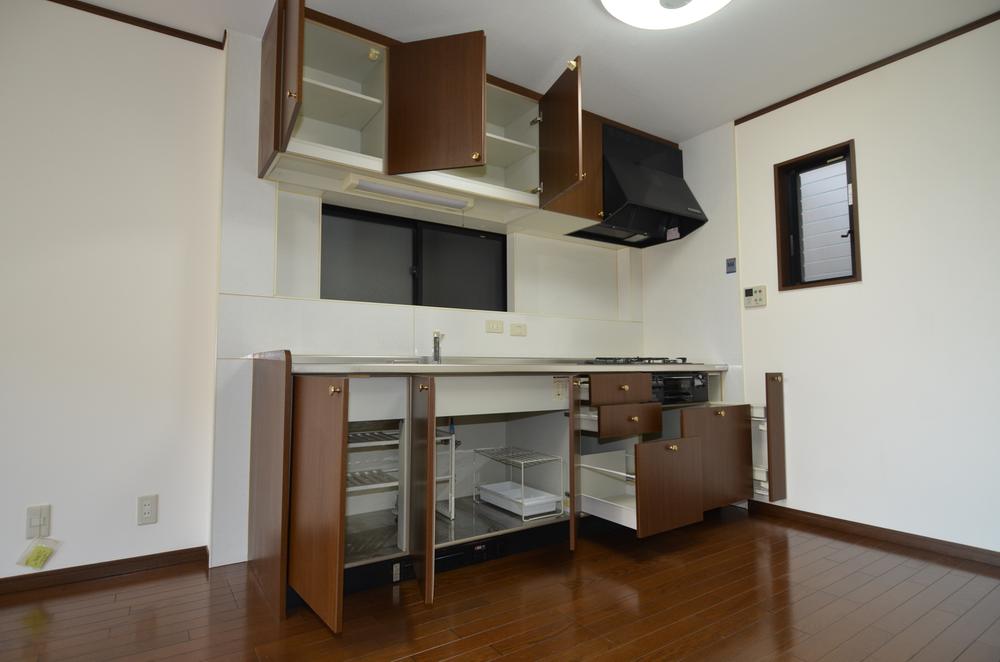 Kitchen. Indoor (April 2013) Shooting