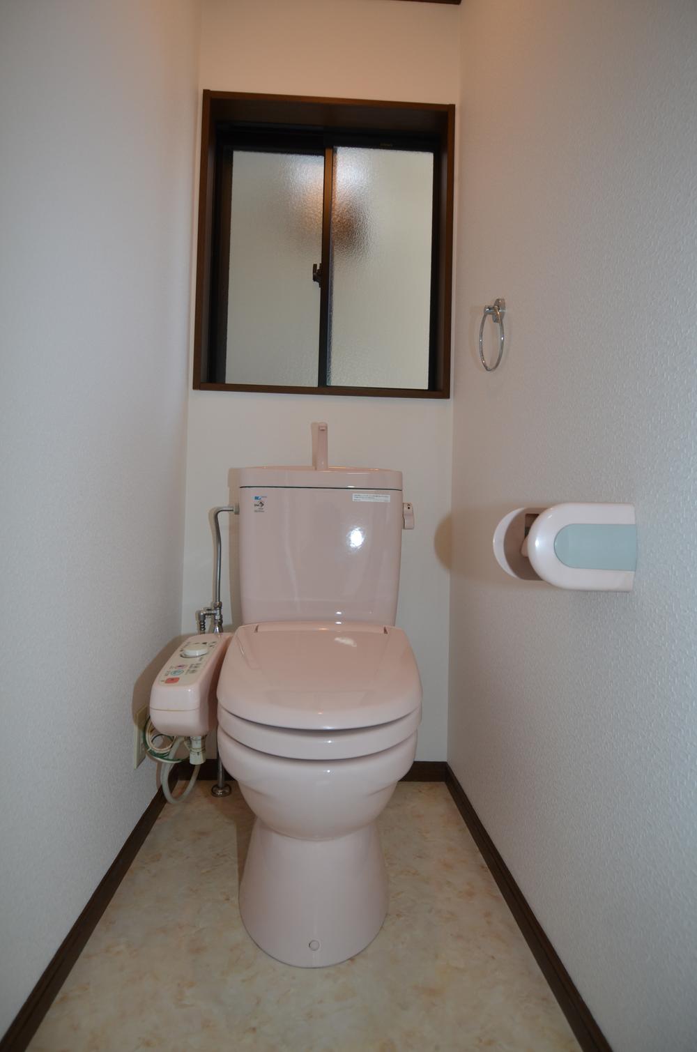 Toilet. Indoor (April 2013) Shooting