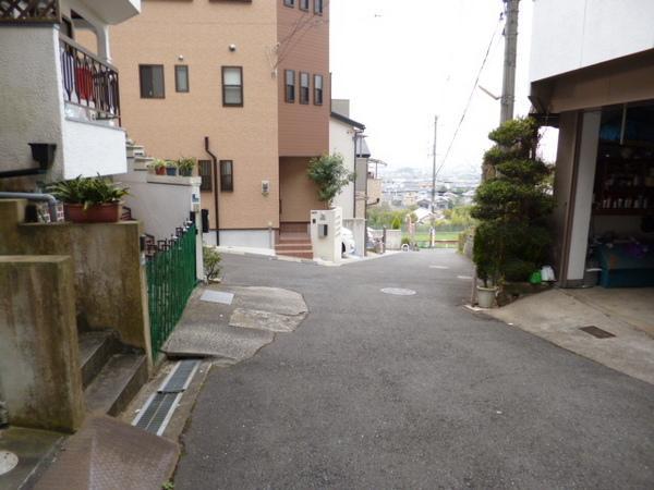 Local photos, including front road.  ☆ About front road 4.5m