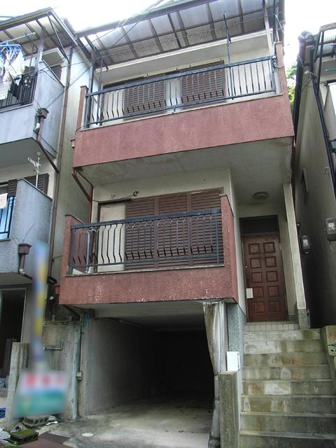 Local appearance photo