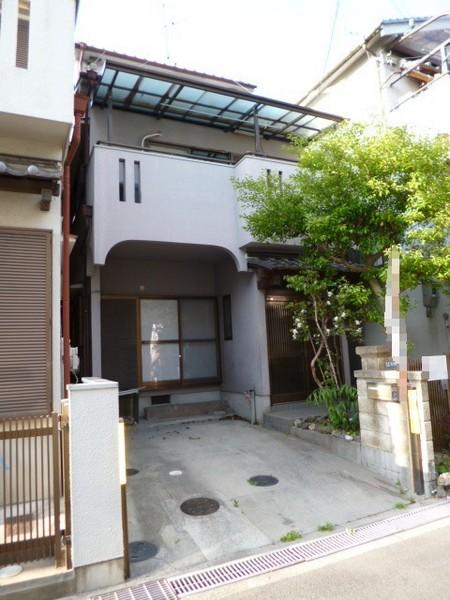 Local appearance photo. Local (May 2013) Shooting