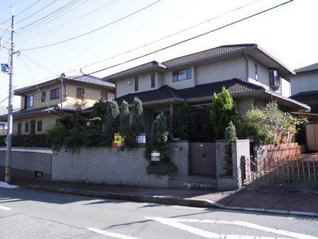 Local appearance photo. Local (10 May 2013) Shooting